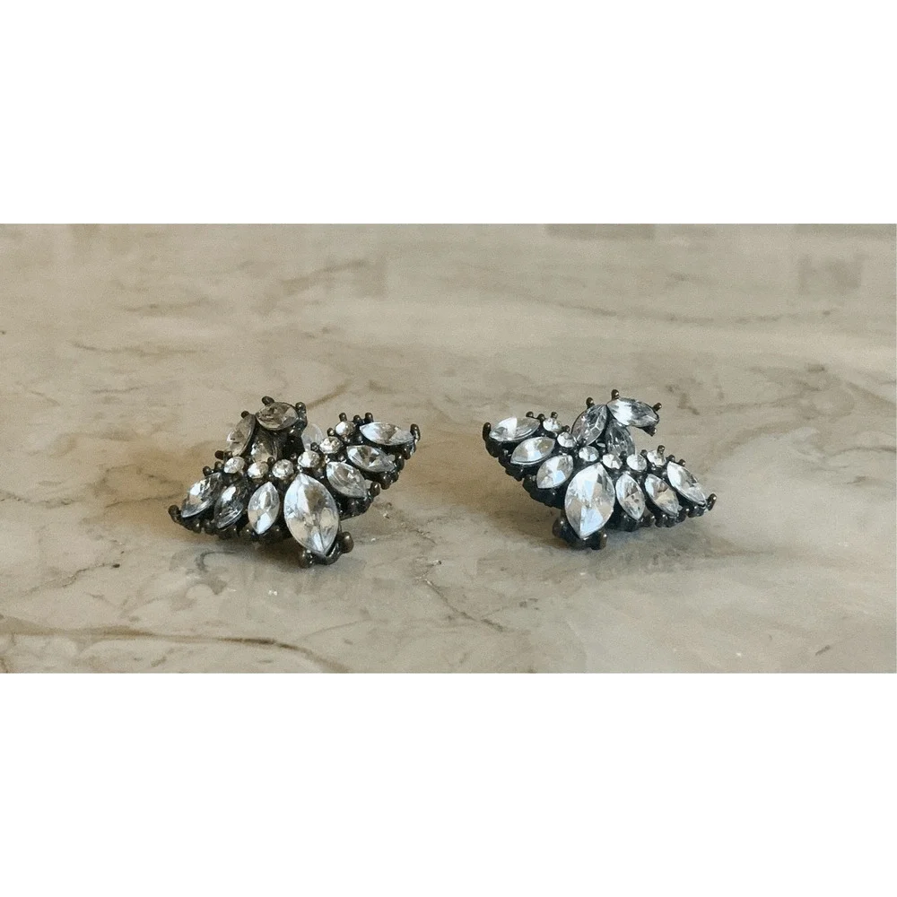 Crystal Fan Stud Earrings - Picture 4 of 8
